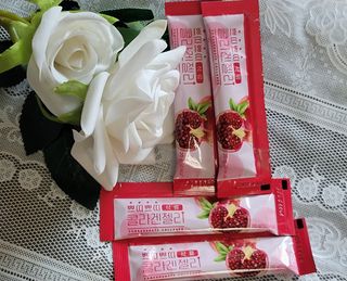 헬스업_쁘띠쁘띠석류콜라겐젤리_20g x 14포 — 4점을 준 리뷰어가 2021년 2월 올린 사용 사진