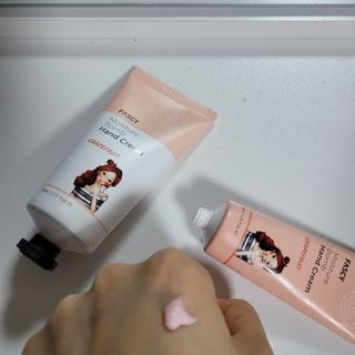 파시 FASCY 高保湿ハンドクリーム40ml+80ml セット — 5점을 준 리뷰어가 2021년 8월 올린 사용 사진