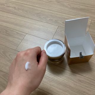 피부미 골드베릴 미라클페어 세레이징 퍼밍 크림 50ml — 5점을 준 리뷰어가 2021년 11월 올린 사용 사진