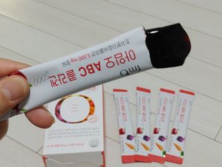 아임오 ABC 콜라겐 젤리 14포 — 5점을 준 리뷰어가 2021년 10월 올린 사용 사진