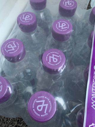 몽베스트 [MONTBEST] 330mL 20병 — 5점을 준 리뷰어가 2021년 10월 올린 사용 사진