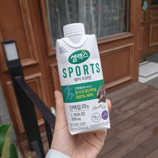 셀렉스스포츠 셀렉스 스포츠 웨이 프로틴 초콜릿 _ 330ml x 12팩 — 5점을 준 리뷰어가 2021년 5월 올린 사용 사진