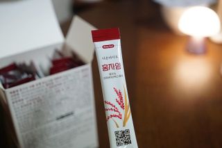 하루 1포로 콜레스테롤, 유산균, 고역가 소화효소까지 한번에 섭취! 다온바이오 홍자임 1개월분(30포) — 5점을 준 리뷰어가 2022년 12월 올린 사용 사진