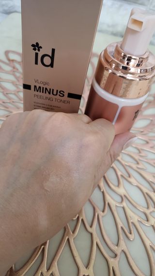 아이디플라코스메틱 아이디 브이로직 마이너스 필링 토너 110ml — 5점을 준 리뷰어가 2022년 5월 올린 사용 사진