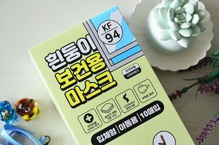 [숨그림]  덴탈마스크 짱구 우리아이 그리고 내가 쓰는 믿을수있는 케릭터 마스크  16종 — 5점을 준 리뷰어가 2021년 10월 올린 사용 사진