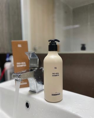 패스트힐(fast heal) 패스트힐 탈모증상완화샴푸 470ml — 5점을 준 리뷰어가 2023년 9월 올린 사용 사진