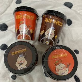 유비쿡 컵떡볶이 매운컵떡볶이2개/ 짜장컵떡볶이 2개  총 4개세트 — 4점을 준 리뷰어가 2021년 3월 올린 사용 사진