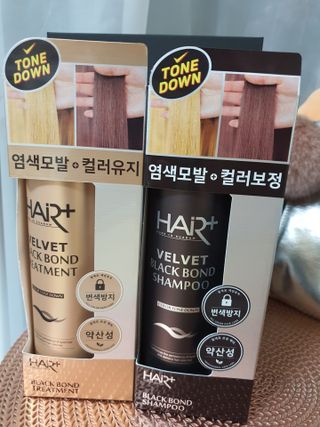 헤어플러스 블랙 컬러본드 샴푸 트리트먼트 300ml — 5점을 준 리뷰어가 2021년 5월 올린 사용 사진