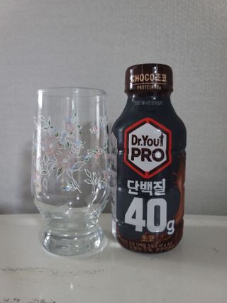 닥터유 프로 단백질 드링크 40g 초코 닥터유 프로 단백질드링크 40g 초코 — 5점을 준 리뷰어가 2024년 8월 올린 사용 사진