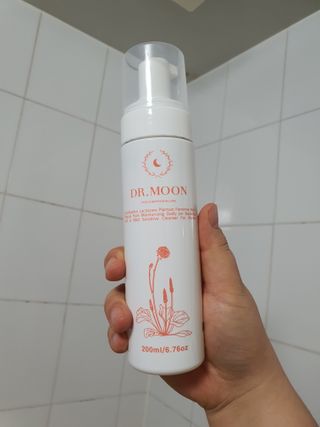 MF프리 [닥터문] 유산균 락토케어 질경초 여성청결제 200ml (폼타입) — 5점을 준 리뷰어가 2022년 7월 올린 사용 사진