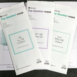[이지아 마스크] 애니가드 더솔루션마스크 KF80 대형 컬러 4종 — 5점을 준 리뷰어가 2021년 6월 올린 사용 사진