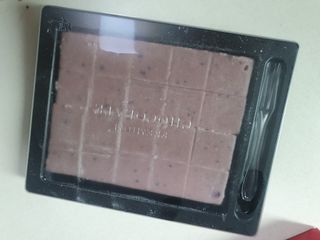 카카오 본연의 색을 간직하고있는 루비초콜릿과 블루베리의 만남, 카카올라 루비베리요거트생초콜릿 — 4점을 준 리뷰어가 2021년 10월 올린 사용 사진