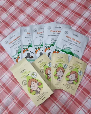 세뚜아(Cettua) 세뚜아 스티키 포어 패치 Cettua Sticky Pore Patch — 5점을 준 리뷰어가 2023년 8월 올린 사용 사진