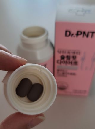 닥터피엔티 [Dr.PNT] 하루 2알로 건강한 다이어트! 한겨울에도 체지방만 쏙~ 슬림핏 다이어트 — 4점을 준 리뷰어가 2022년 5월 올린 사용 사진