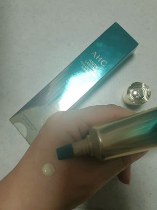 [NEW 탄력유턴 아이크림] AHC 유스 래스팅 리얼 아이크림 포 페이스 — 5점을 준 리뷰어가 2021년 1월 올린 사용 사진