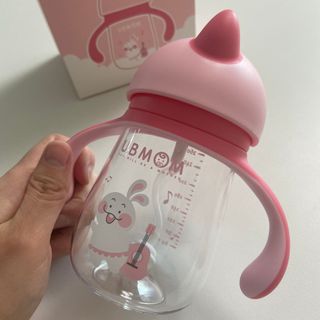 유비맘 트라이탄 코니빨대컵_컬러 랜덤 발송 — 4.5점을 준 리뷰어가 2021년 1월 올린 사용 사진