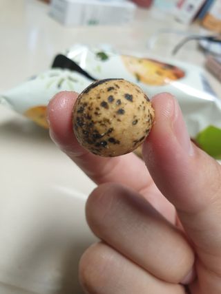 오리온 오징어땅콩의 짭짤고소 신제품, 구운김땅콩 — 5점을 준 리뷰어가 2022년 5월 올린 사용 사진