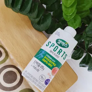 셀렉스스포츠 셀렉스 스포츠 웨이 프로틴 복숭아_ 330ml x 12팩 — 5점을 준 리뷰어가 2021년 10월 올린 사용 사진