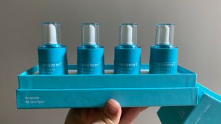 아로메르 리바이탈라이징 블루밍 앰플 10ml x 4ea — 5점을 준 리뷰어가 2021년 8월 올린 사용 사진