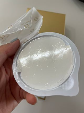 퀸즈홀릭 라이스 보내티컬 아이 마스크 퀸즈홀릭 X 레아라 다이아포스 라이스 보태니컬 링클 리프팅 아이 마스크 7매 1BOX — 5점을 준 리뷰어가 2022년 5월 올린 사용 사진