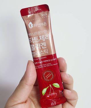 자연에온 가득담은 몽모랑시 타트체리 콜라겐 젤리스틱 — 5점을 준 리뷰어가 2021년 1월 올린 사용 사진