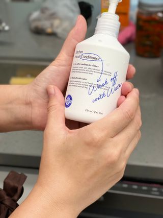 [블랑코클리닝] 키친 핸드컨디셔너 250ml — 5점을 준 리뷰어가 2022년 8월 올린 사용 사진