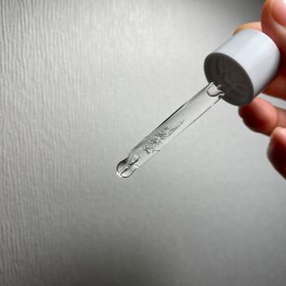 체르엠 스템앤셀 비타민 브라이트닝 에센스 30ml 1개 — 5점을 준 리뷰어가 2021년 9월 올린 사용 사진