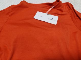 아르보노브라 아르보노 10color 데일리 반팔 노브라티 — 3.5점을 준 리뷰어가 2022년 5월 올린 사용 사진
