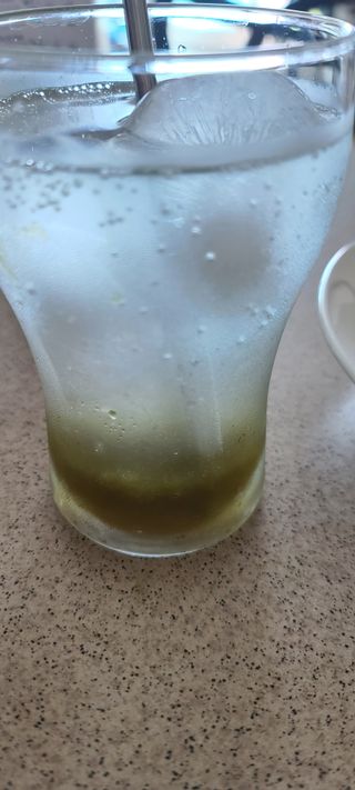 [복음자리] 바리스타 패키지 2종 랜덤발송 (딸기스무디 스틱+샤인머스캣에이드 or 망고스무디+자몽에이드) — 5점을 준 리뷰어가 2022년 7월 올린 사용 사진