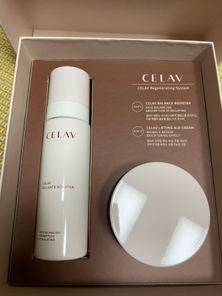 프리마인 바르기만 하면 철벽 스킨케어+24시간 마스크팩 효과. 셀라브 리제너레이팅 시스템 부스터+크림 세트 — 5점을 준 리뷰어가 2023년 6월 올린 사용 사진