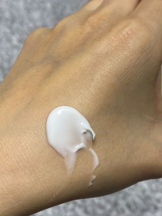 Dr.느루벗 느루벗 링클 솔루션 콘센트레이트 스네일 탄력 달팽이 크림 80g — 4점을 준 리뷰어가 2021년 3월 올린 사용 사진