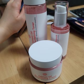 아이앤립 / EYENLIP 아이앤립 연어오일 리바이탈라이징 토너+앰플+크림 3종 세트 — 5점을 준 리뷰어가 2021년 5월 올린 사용 사진