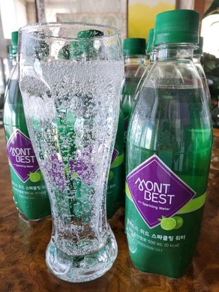 몽베스트 Montbest with Sparkling water Lime20병 — 5점을 준 리뷰어가 2023년 2월 올린 사용 사진