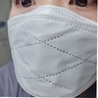 케이파이 나날마스크 [케이파이 나날] KF94 마스크 50매입 (개별포장) ,  여름에도 좋은 숨쉬기 편한 순수 국산 마스크 — 5점을 준 리뷰어가 2022년 8월 올린 사용 사진
