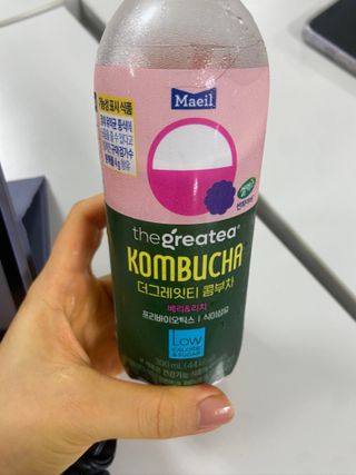더그레잇티 콤부차 [매일유업] 더그레잇티 44kcal 콤부차 300ml *12개입 (오리지널 6개+베리리치 6개) — 5점을 준 리뷰어가 2023년 7월 올린 사용 사진
