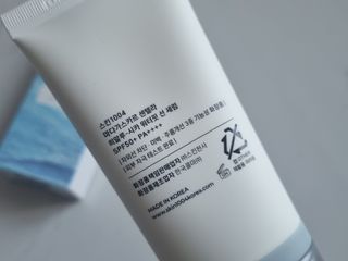 [스킨1004] 마다가스카르 센텔라 히알루-시카 워터핏 선세럼 50ml — 5점을 준 리뷰어가 2024년 6월 올린 사용 사진