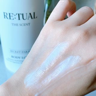 레츄얼 더 센트 바디로션 시크릿 파라다이스(500ml) — 5점을 준 리뷰어가 2022년 10월 올린 사용 사진