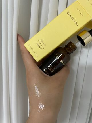 스킨큐어 산다화 비타민c 화이트닝 에센스 30ml — 5점을 준 리뷰어가 2023년 7월 올린 사용 사진