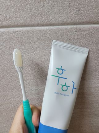 [심폐소생소] 무불소 임산부 천연 치약 — 4.5점을 준 리뷰어가 2021년 10월 올린 사용 사진