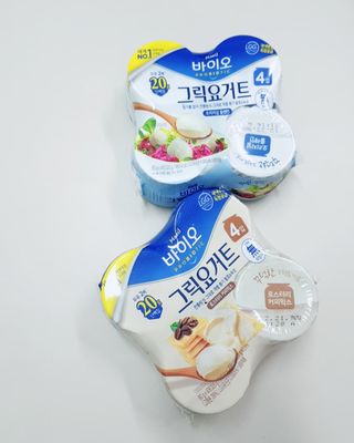 매일바이오 그릭요거트 오리지널 플레인 4개, 로스터리 커피믹스 4개 — 5점을 준 리뷰어가 2021년 12월 올린 사용 사진
