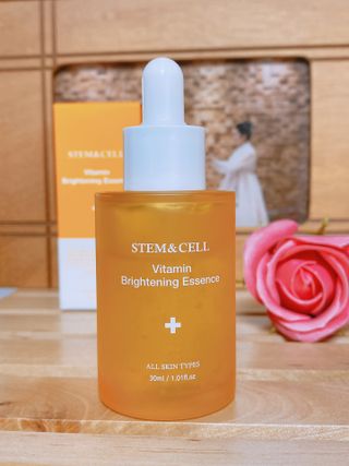 체르엠 스템앤셀 비타민 브라이트닝 에센스 30ml 1개 — 4.5점을 준 리뷰어가 2021년 11월 올린 사용 사진