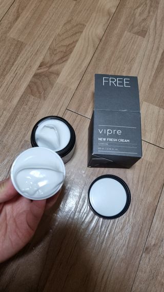비프리코스메틱 뉴 프레쉬 크림 80ml — 4점을 준 리뷰어가 2023년 2월 올린 사용 사진