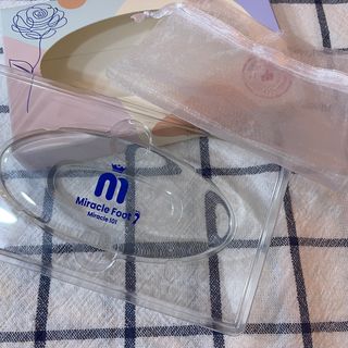 미라클풋 유리발각질제거기 물없이 쓱싹쓱싹 몇번만에 발각질 완벽제거 — 5점을 준 리뷰어가 2021년 10월 올린 사용 사진