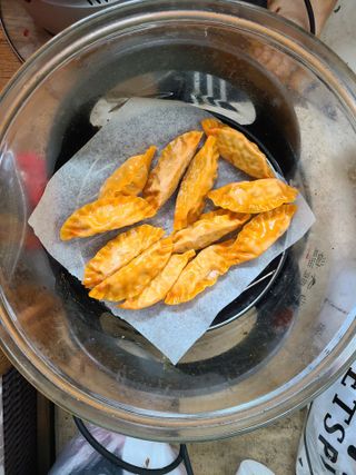 한만두 진한 해물맛 짬뽕만두 1kg — 4점을 준 리뷰어가 2021년 4월 올린 사용 사진