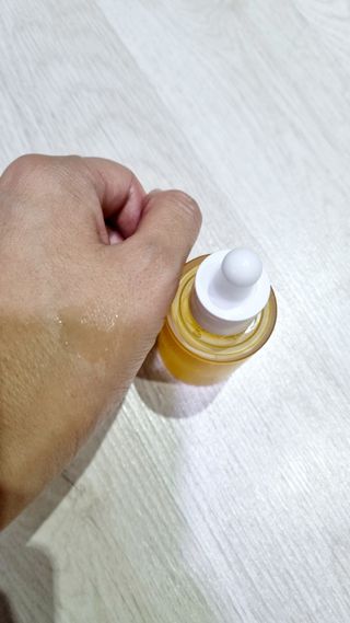 체르엠 스템앤셀 비타민 브라이트닝 에센스 30ml 1개 — 5점을 준 리뷰어가 2021년 8월 올린 사용 사진