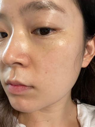 위뜨 글로시 레이어 쿠션 — 4.5점을 준 리뷰어가 2022년 7월 올린 사용 사진