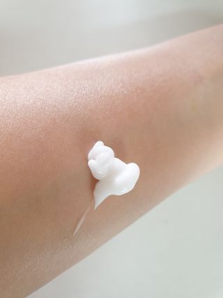 더마포레스트 마데카소사이드 리페어 크림,  모이스처라이징 아쿠아크림 — 5점을 준 리뷰어가 2021년 8월 올린 사용 사진