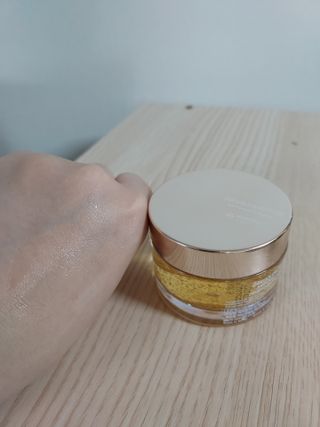 아이앤립 / EYENLIP 아이앤립 24K 골드 N 펩타이드 앰플 크림 — 5점을 준 리뷰어가 2021년 5월 올린 사용 사진