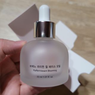 브에노 파리퀸 윌 페이스 오일 — 1점을 준 리뷰어가 2021년 8월 올린 사용 사진