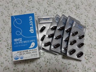 [몸엔용] 에버업 멀티비타민&미네랄, 눈건강 루테인 혈행건강 오메가3, 면역 프로바이오틱스 3종 택1 — 4점을 준 리뷰어가 2022년 4월 올린 사용 사진